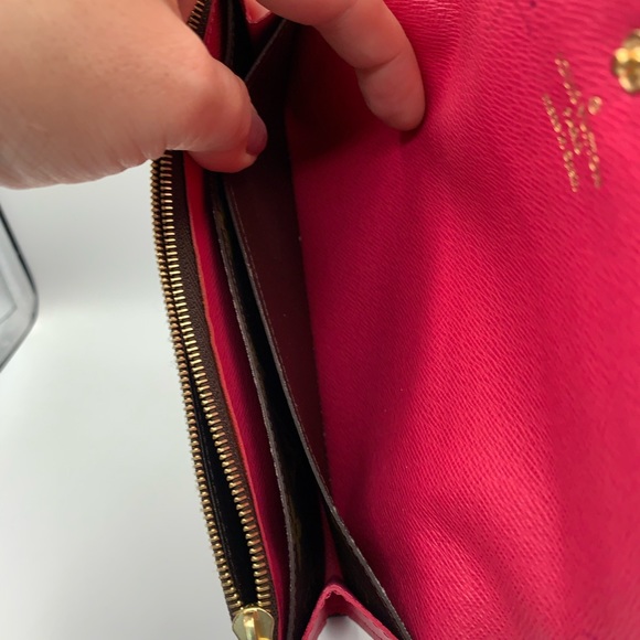 Authentic Louis Vuitton Emilie Wallet - Picture 16 of 16